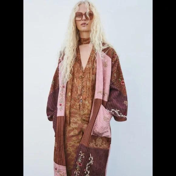 💥 4/25 HOST PICK 🥳🎉 NEW Zara Embroidered Patchwork Kimono - Picture 2 of 9